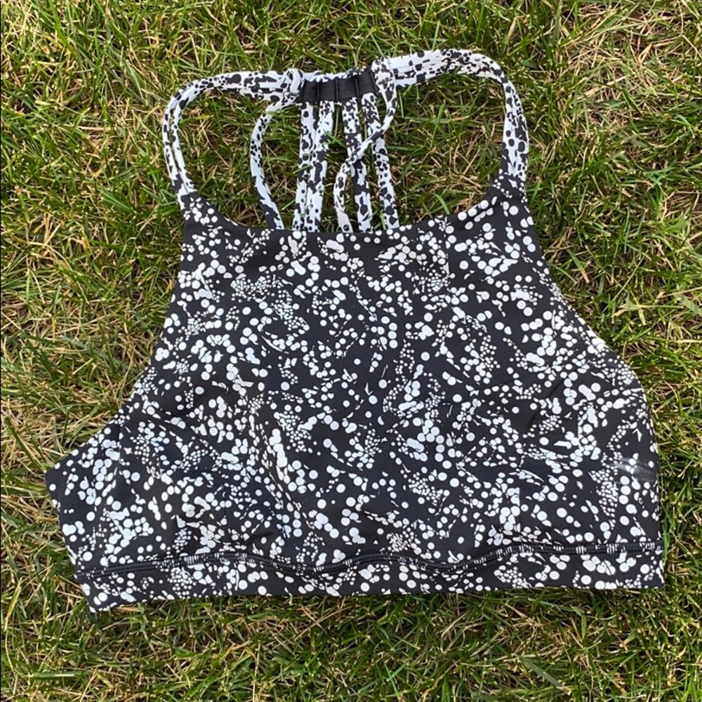 Lululemon high neck sports bra. Size 8